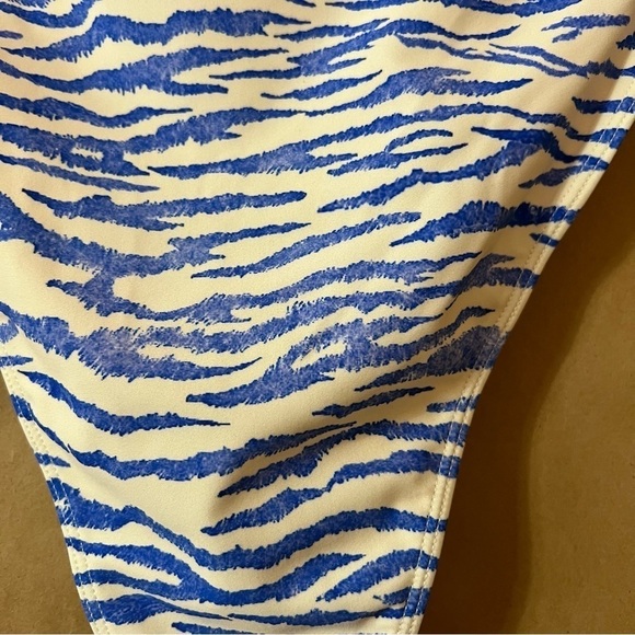 Paper London | NWT Stephanie Bikini Bottoms High Waisted in Abracazebra Size S - Picture 9 of 10